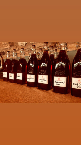 Findrack Sporting, Torphins, Aberdeenshire - Scottish Country Sports - Hunting, Shooting & Fishing. Simulated Shooting. Findrack Farm