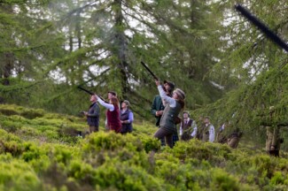 Findrack Sporting, Torphins, Aberdeenshire - Scottish Country Sports - Hunting, Shooting & Fishing. Simulated Shooting. Findrack Farm