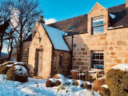 Findrack Sporting, Torphins, Aberdeenshire - Scottish Country Sports - Hunting, Shooting & Fishing. Simulated Shooting. Findrack Farm